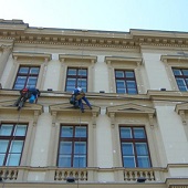 Строительная компания Промальпстрой выполняет отделочные работы на фасаде