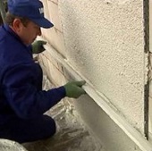 Отделка стен из газобетона снаружи фасадной штукатуркой